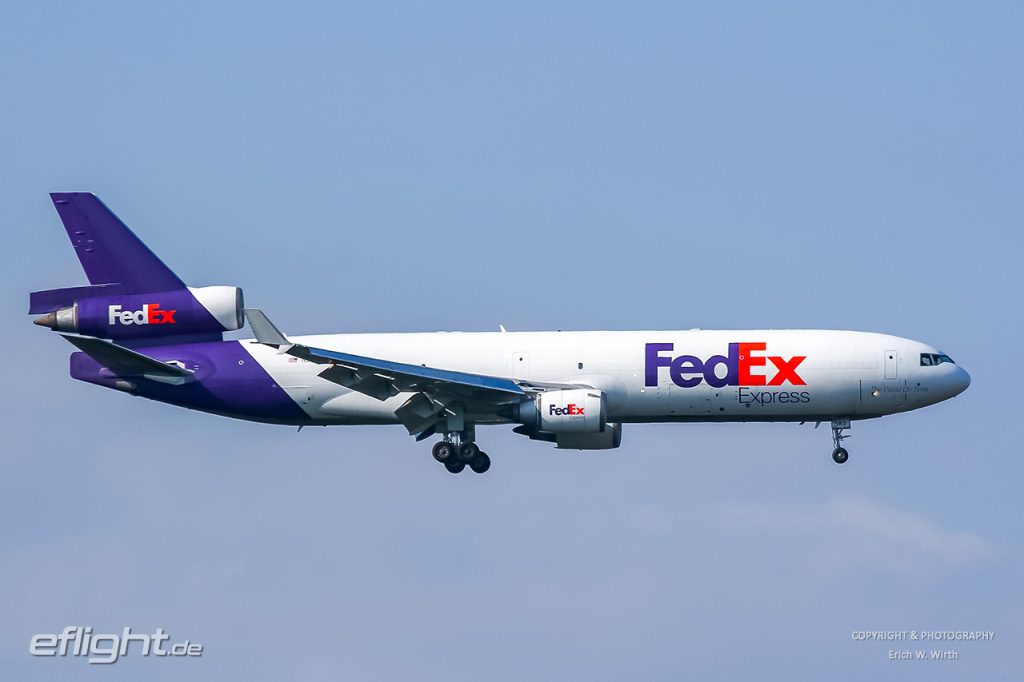 MD-11 von FedEx im Landeanflug.