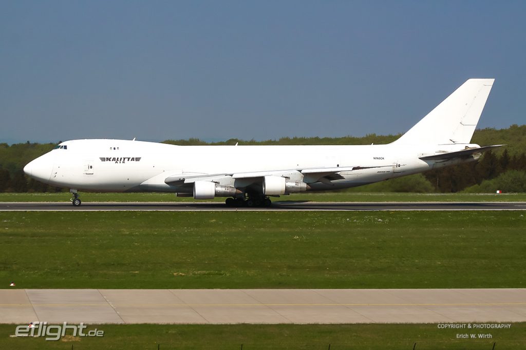 Boeing 747-200 von Kalitta Air während des Starts.